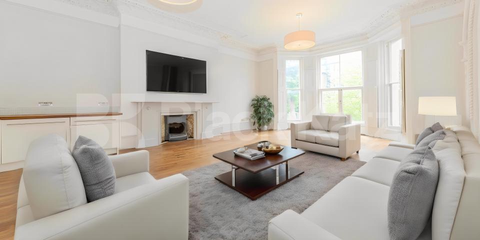 Large Apartment with Private Study Ladbroke Crescent, Notting Hill